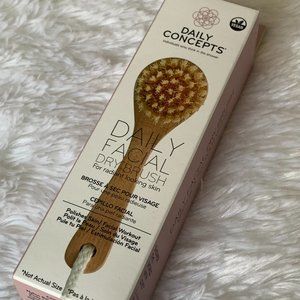 UNOPENED NWT Daily Concepts Facial Drybrush